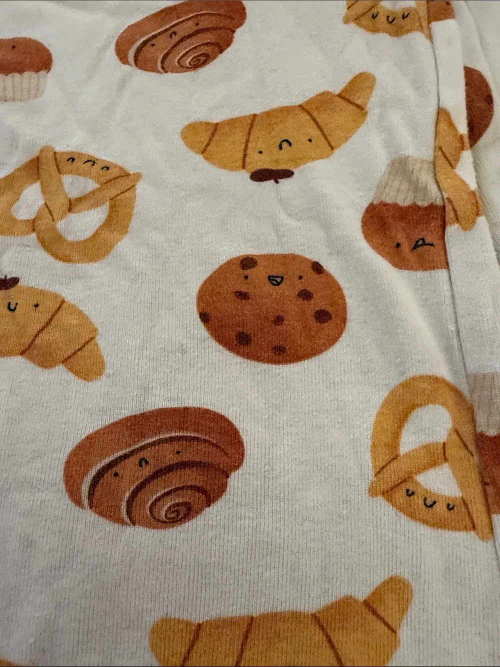 Old Navy White Kids Pajama Top with Brown & Yellow Bakery Print